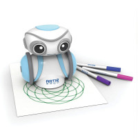 Artie 3000, le robot dessinateur connecté