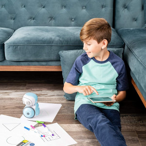 Artie 3000, le robot dessinateur connecté