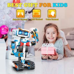 OKK, le robot interactif en bloc