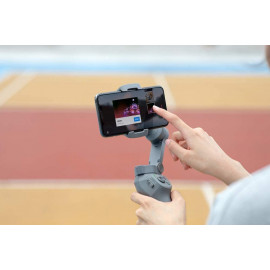 DJI Osmo Mobile 3 : Gimbal smartphone portable pour créateurs