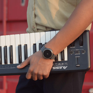 Soundbrenner Core, the vibrating metronome