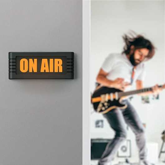 Busybox Smart Sign Standard, the electronic door sign