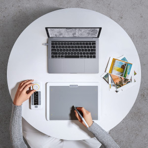 XENCELABS Tablette à Dessin Moyenne, Tablettes Graphiques avec 40 Touches Rapides Personnalisables, Tablette à Stylet