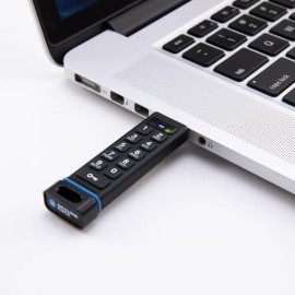 SecureData SecureUSB KP - Clé USB de Sécurité des Données Ultime