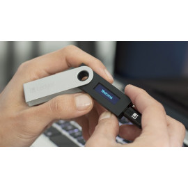 Ledger Nano S : Portefeuille sécurisé Bitcoin & crypto - Matériel