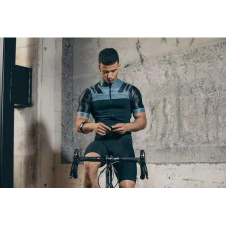 Cardiofréquencemètre de Bras TICKR FIT: Précision, Confort & Compatibilité Bluetooth/ANT+
