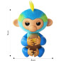 Meet Leo, the Fingerlings monkey : 70 sounds, glowing heart, touch sensors – your cute, interactive buddy!