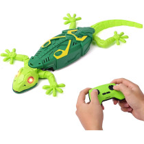 Rechargeable RC Wall Crawler Gecko Toy – Climbing Robot for Kids 4+