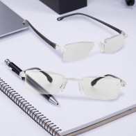 2 Pcs Smart Auto Focus Glasses for Men – Color-Changing & Anti Blue Light