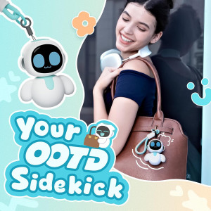 ENERGIZE LAB Eiliko Aquamarine – Tiny AI Charm Robot Pendant Toy