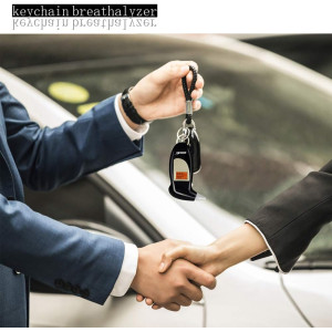 GREENWON Digital Breathalyzer Keychain – Portable Alcohol Tester with LCD